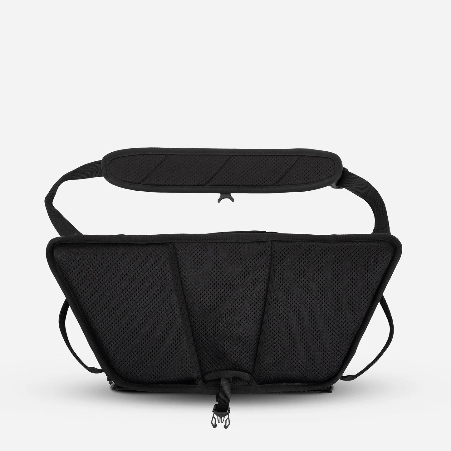 ROGUE 9L Sling V1 in Black